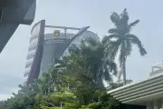 Hoaks! Gedung Kejaksaan Agung Tidak Dibakar Demonstran