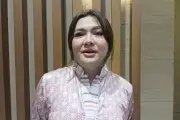 Ibunda Vicky Shu Jalani Operasi Tulang Kepala Akibat Saraf Tertekan