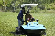 ITS Ciptakan Traktor Perahu Listrik untuk Lahan Gambut