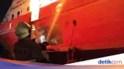 Kapal Basarnas Terbakar di Muara Baru, 70 Personel Damkar Dikerahkan