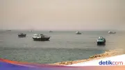 Kapal Tanker Minyak di Selat Hormuz Terkena Proyektil Misterius, Kebakaran Terjadi