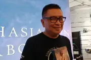 Klip Podcast Helmy Yahya dan Pandji Pragiwaksono Hilang di Instagram