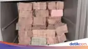 KPK Sita Rp21,2 M dari Brankas Bupati Sukoharjo Etik Suryani