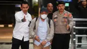 KPK Tahan Bupati Lombok Barat Lalu Ahmad Zaini dan Dua Tersangka Lain