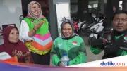 Legislator Gerindra Beri Motor Baru untuk Ojol Tunarungu Korban Pencurian