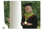 Mahasiswi Unesa Raih IPK 4,00 Berkat Inovasi FAZAR ALIRA