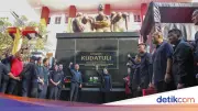 Megawati Resmikan Monumen Kudatuli, Hasto Ungkap Makna di Balik Patung