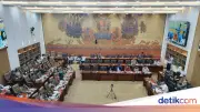 Menkop Ferry Juliantono Paparkan Capaian Kemenkop 2025 di Depan Komisi VI DPR