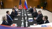 Menlu Rusia Peringatkan AS untuk Hentikan Pasokan Senjata ke Ukraina