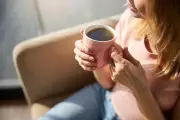 Minum 2-3 Cangkir Kopi Sehari Turunkan Risiko Depresi dan Kecemasan
