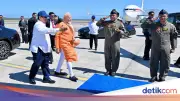 Naik Heli, Prabowo dan PM India Modi Kunjungi Candi Prambanan