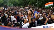 Partai Kecoak Ancam Terus Demo hingga Menteri Pendidikan India Mundur