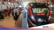 Penumpang Dengar Suara Keras Sebelum LRT Jabodebek Mati di Stasiun Cawang