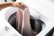 Penyebab Bodi Mesin Cuci Kesetrum dan Cara Mengatasinya