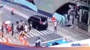 Polisi Panggil Sopir Alphard Terobos Lampu Merah di Bundaran HI
