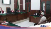 Pria di Surabaya Diadili Usai Rusak Jok Motor dan Curi Tas Isi Rp 5 Ribu
