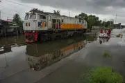 PT KAI Beri Diskon Tiket Kereta 20 Persen untuk Lansia, Ini Caranya