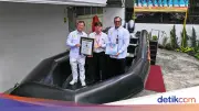 PT Kemenangan Raih Rekor MURI dengan Keman Boat 10, Perahu Polietilen Terbesar