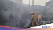 Rumah Panggung Bambu di Kemang Bogor Ludes Terbakar Akibat Korsleting