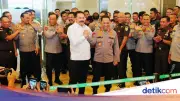 Saling Sapa dan Puji Antara Jaksa Agung dan Kapolri Rumondang Naibaho