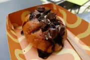 Salt Bread Ice Cream Sandwich, Perpaduan Roti Gurih dan Es Krim Manis