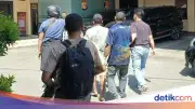 Satgas Damai Cartenz Tangkap 5 Terduga Pemasok Senpi ke KKB Yalimo