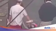 Satu Keluarga di Gambir Gotong Paksa Tetangga Gegara Klakson