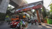 Sopir Truk Penabrak JPO Tendean Diamankan, Polisi Selidiki Kelalaian