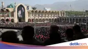Tiga Putra Khamenei Hadiri Pemakaman, Mojtaba Absen karena Alasan Keamanan