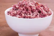 Tips Memasak Nasi Merah agar Empuk dan Pulen Sempurna