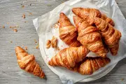 Tren Croissant Rambut Viral: Asal-usul hingga Status Halal Menurut MUI