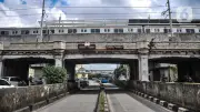 Truk Molen Tersangkut di Viaduk Matraman, Cagar Budaya Kembali Jadi Sorotan