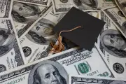 UKT Berat? Ini Strategi Meringankan Biaya Kuliah Mahasiswa Baru