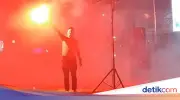 Viral Ajudan Walkot Parepare Nyalakan Flare hingga Bentak Warga