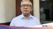 Walkot Bandung Farhan Kembali Ngantor Usai Digotong ke RS karena Vertigo