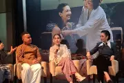 Widyawati Simpan Kenangan Kebaya Pernikahan dengan Sophan Sophiaan