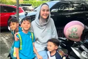 Zaskia Adya Mecca Pilih Motor Antar Anak ke Sekolah demi Hemat Waktu