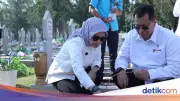 Ziarah Makam Pahlawan Awali HUT Ke-67 KemenPAN-RB, Rini Kenang Jasa Dua Mantan Menteri