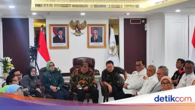 DPR Temui 18 Serikat Buruh Bahas RUU Ketenagakerjaan