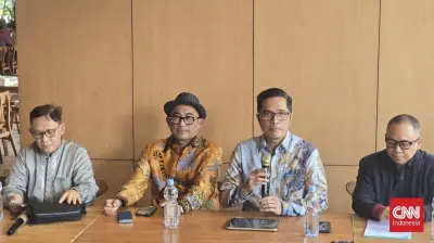 Eks Jampidsus Febrie Siap Gugat Praperadilan Kejagung-Polri