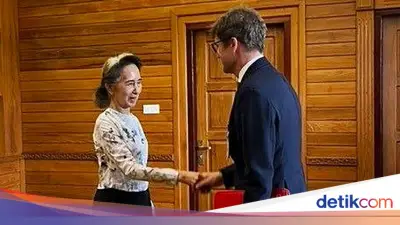 Foto Terbaru Aung San Suu Kyi Dirilis, Kondisinya Sehat