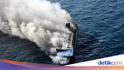 Kesaksian Penumpang KM Mutiara Sentosa Lompat saat Api Menjalar