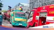 Kebakaran di PIK 2: 3 WN China Dievakuasi, Damkar Kerahkan 6 Mobil