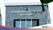 Polisi Periksa 25 Saksi Kasus Teror Karangan Bunga ke dr Oky