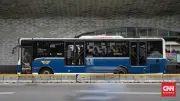 Pria Diduga Bau Badan Diturunkan Paksa dari Bus, Transjakarta Minta Maaf