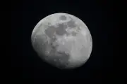 Roket SpaceX Falcon 9 Diprediksi Tabrak Bulan 5 Agustus 2026