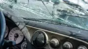 Truk Terguling di Karawang Akibat Jalan Bergelombang, Polisi Turun Tangan